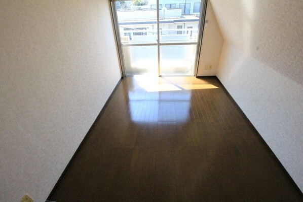 メゾンイーストの物件内観写真